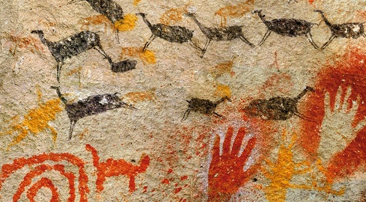 Dibujos mapuches en una piedra