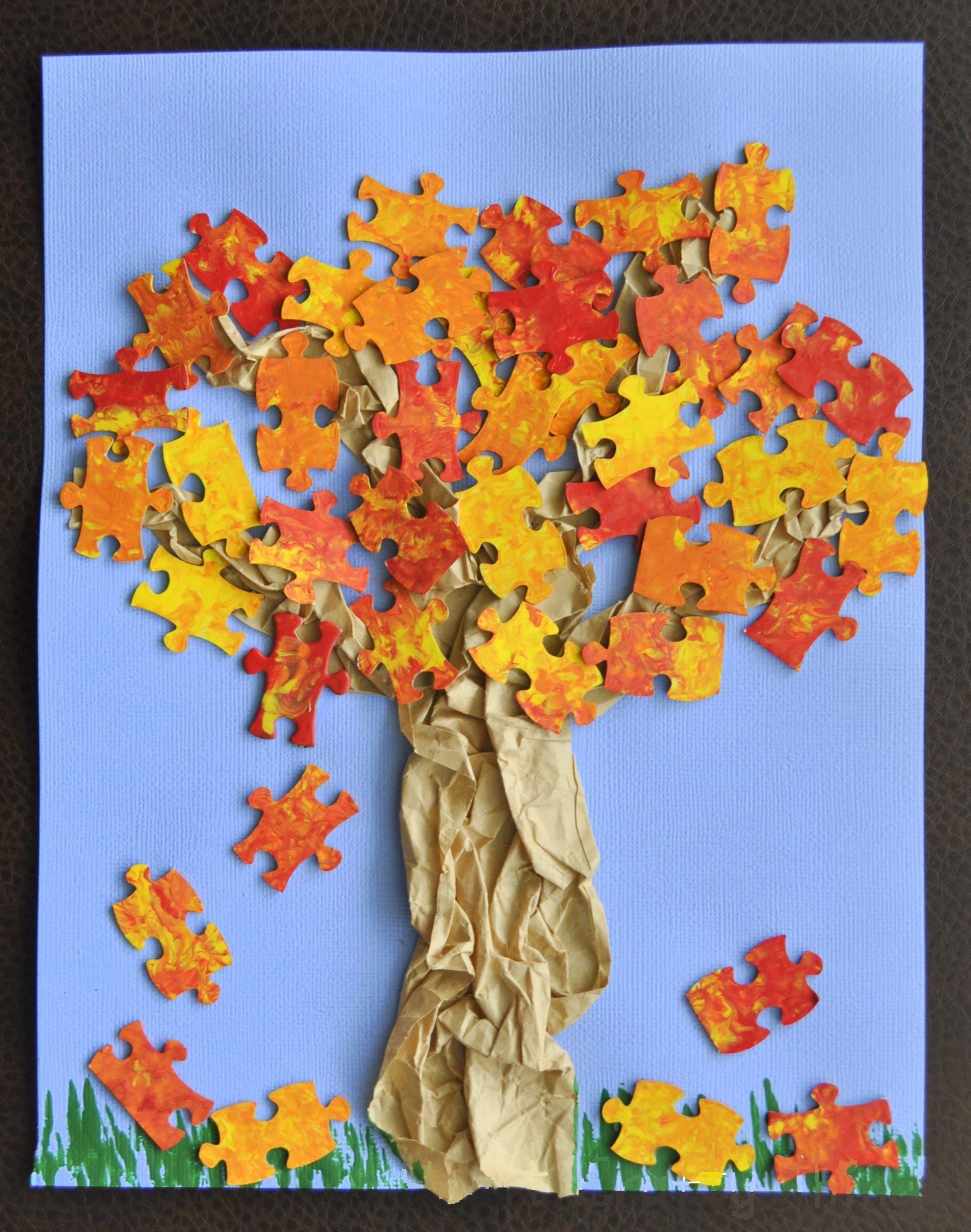 Аппликация дерево из бумаги. Осенние поделки для детей. Осенняя аппликация. Аппликация осень.